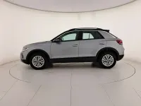 Usata VW T-Roc Life 116 CV (85 kW) 2025 Pyrit silver metallizzato nero SUV