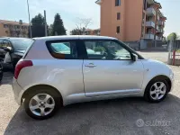 Usata Suzuki Swift GL 92 CV (67 kW) 2006 Nero Utilitaria