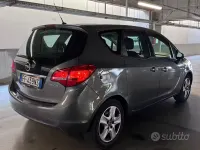Usata Opel Meriva 120 CV (88 kW) 2016 Marrone Monovolume