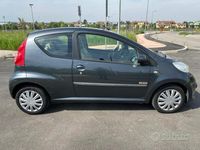 usata Peugeot 107 automatica sweet years