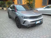 Usata Opel Mokka GS Line 101 CV (74 kW) 2022 Grigio SUV