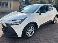 Usata Toyota C-HR Active 98 CV (72 kW) 2024 Bianco SUV