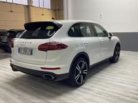 Usata Porsche Cayenne 250 CV (183 kW) 2016 Bianco SUV