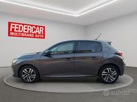 Usata Peugeot 208 Allure 101 CV (74 kW) 2022 Grigio Utilitaria