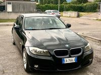 Usata BMW 320 177 CV (130 kW) 2010 Nero Berlina