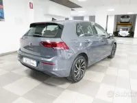 Usata VW Golf VIII Life 110 CV (80 kW) 2022 Antracite Berlina