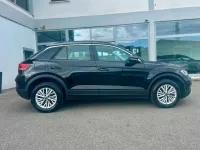 Usata VW T-Roc Life 116 CV (85 kW) 2024 Nero SUV