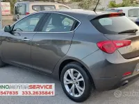 Usata Alfa Romeo Giulietta Distinctive 105 CV (77 kW) 2013 Grigio Utilitaria