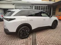 Usata Peugeot 5008 Allure 145 CV (106 kW) 2025 Bianco SUV