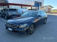 Usata Mercedes E300 Business 194 CV (142 kW) 2020 Blu/azzurro Station wagon