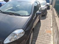 Usata Fiat Grande Punto Dynamic 77 CV (56 kW) 2009 Grigio Utilitaria