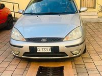 Usata Ford Focus 115 CV (84 kW) 2003 Grigio Utilitaria