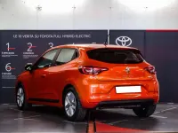 Usata Renault Clio V Zen 91 CV (66 kW) 2022 Orange valencia Berlina