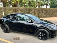Usata Tesla Model Y 189 kW (258 CV) 2023 Nero SUV