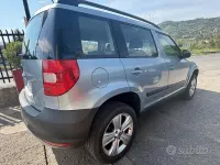 Usata Skoda Yeti Adventure 140 CV (102 kW) 2011 Grigio SUV