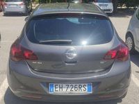Usata Opel Astra Cosmo 125 CV (91 kW) 2011 Grigio Berlina