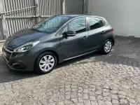 Usata Peugeot 208 68 CV (50 kW) 2017 Grigio Utilitaria