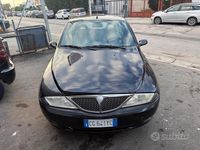 Usata Lancia Ypsilon 59 CV (43 kW) 2002 Nero Utilitaria