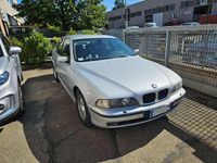 Begagnad BMW 528 193 HK (141 kW) 2000 Silver Sedan
