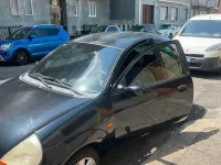 Usata Ford SportKa Sport 69 CV (50 kW) 2005 Nero Utilitaria