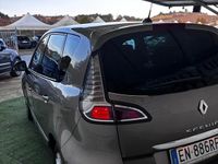 Usata Renault Scénic Bose Edition 110 CV (80 kW) 2012 Oro Monovolume