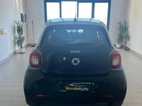 Usata Smart ForFour 71 CV (52 kW) 2017 Nero Utilitaria
