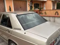 Usata Mercedes 190 105 CV (77 kW) 1984 Giallo Berlina