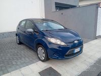 Usata Ford Fiesta Ghia 67 CV (49 kW) 2009 Blu Berlina