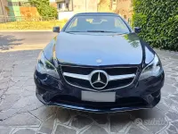Usata Mercedes E220 170 CV (125 kW) 2015 Bluazzurro Cabrio