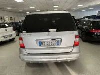 Usata Mercedes ML400 250 CV (183 kW) 2002 Argento SUV