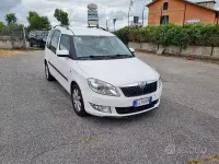 Usata Skoda Roomster Comfort 105 CV (77 kW) 2011 Bianco Monovolume