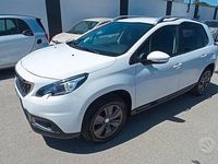 Usata Peugeot 2008 82 CV (60 kW) 2019 Bianco SUV