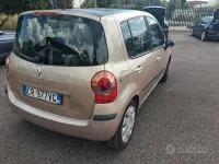 Usata Renault Modus Dynamique 98 CV (72 kW) 2005 Marrone Monovolume