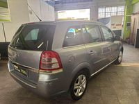 Usata Opel Zafira Cosmo 125 CV (91 kW) 2011 Argento Monovolume