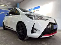 Usata Toyota Yaris Hybrid Sport 73 CV (53 kW) 2019 Bianco Berlina