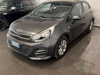 Usata Kia Rio 75 CV (55 kW) 2015 Grigio Berlina