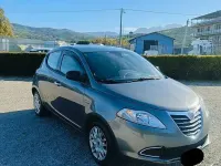 Usata Lancia Ypsilon 69 CV (50 kW) 2012 Grigio Utilitaria