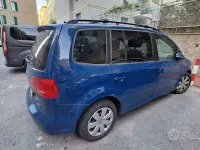 Usata VW Touran 105 CV (77 kW) 2013 Bluazzurro Monovolume