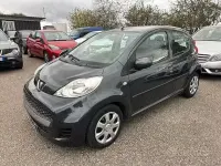 Usata Peugeot 107 54 CV (39 kW) 2010 Grigio Utilitaria