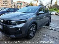 Nuova Dacia Sandero Stepway 122 CV (89 kW) 2026 Grigio Berlina