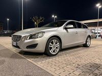 Usata Volvo V60 203 CV (149 kW) 2011 Grigio Station wagon