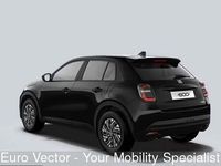 Nuova Fiat 600 110 CV (80 kW) 2025 Nero SUV