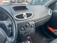 Usata Renault Clio 75 CV (55 kW) 2012 Grigio Station wagon