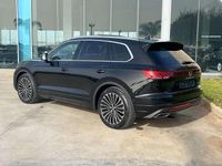 Usata VW Touareg Elegance 340 CV (250 kW) 2024 Nero SUV