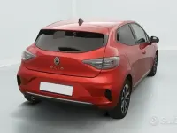 Usata Renault Clio V Techno 101 CV (74 kW) 2025 Blu Berlina