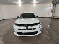 Usata Lancia Ypsilon 101 CV (74 kW) 2024 Verde metallizzato Utilitaria