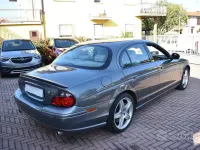 Usata Jaguar S-Type Supercharged 396 CV (291 kW) 2003 Grigio Berlina