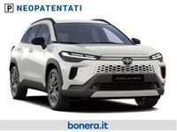 Nuova Toyota Corolla Cross Premium 179 CV (131 kW) 2026 Platinum pearl white SUV