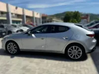 Usata Mazda 3 122 CV (89 kW) 2023 Argento metallizzato Berlina