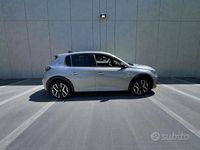 Usata Peugeot 208 GT 101 CV (74 kW) 2024 Grigio Utilitaria